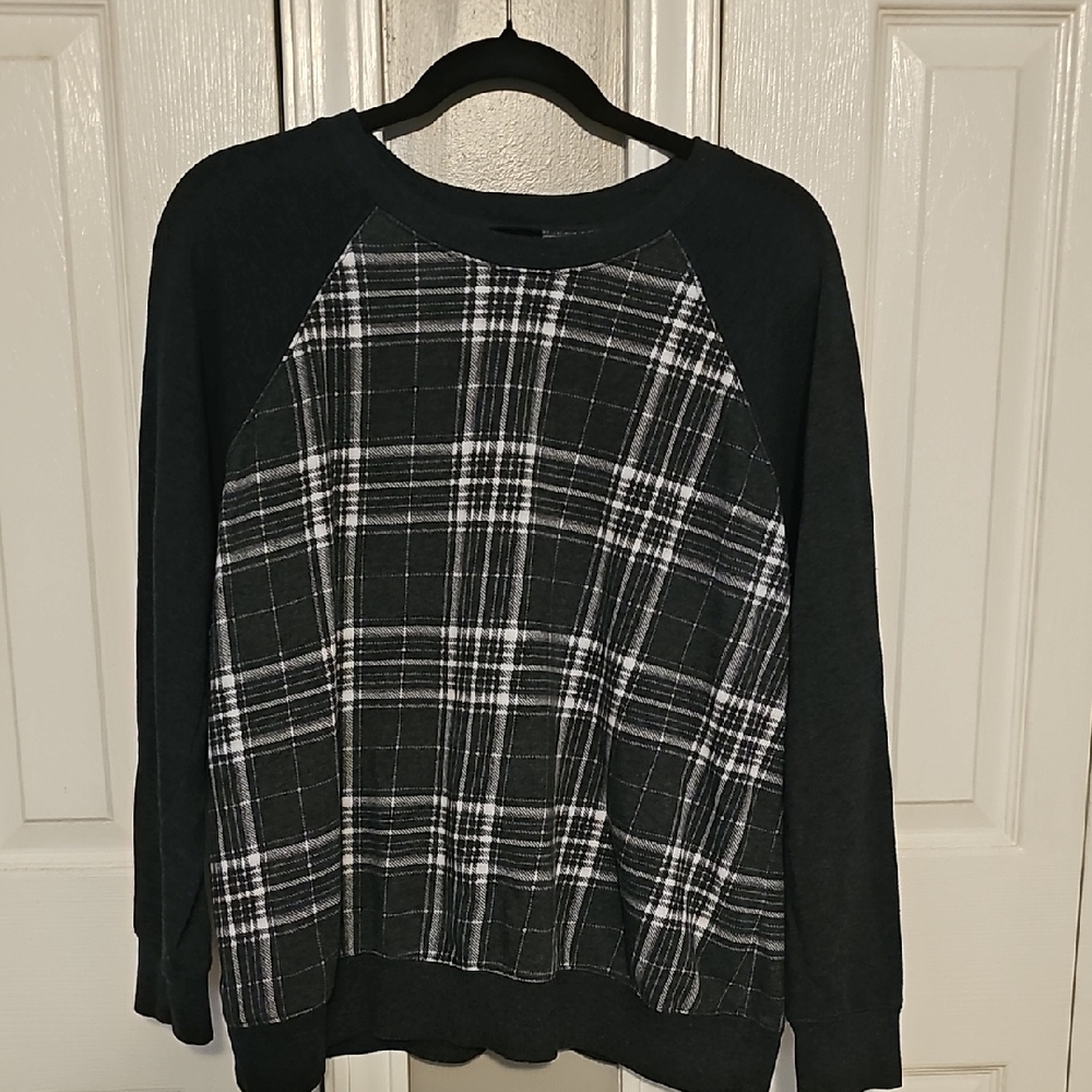Torrid Black and White Crew Neck Sweater with Plaid Design